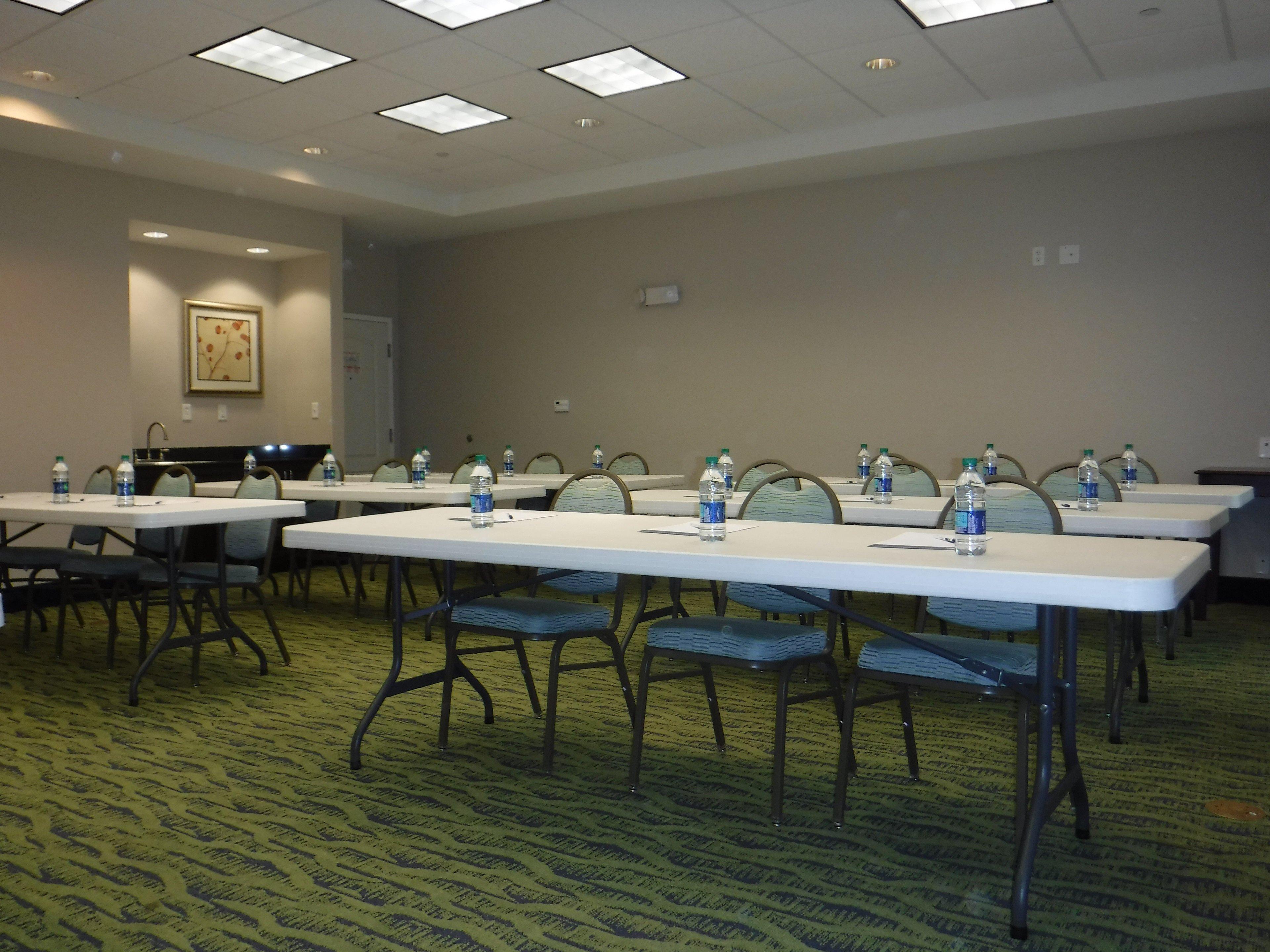 Holiday Inn Express West Jefferson By Ihg Exterior photo